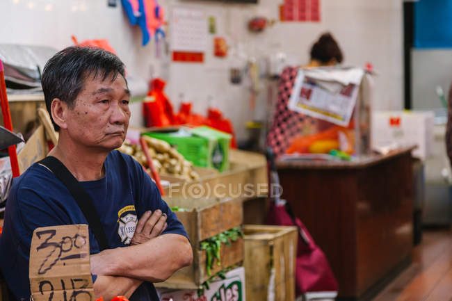 Homem em Chinatown, Manhattan, Nova Iorque — Fotografia de Stock