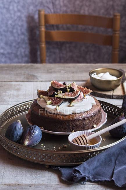 Feigenkuchen mit Käsecreme — Stockfoto