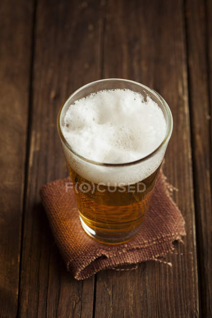 Verre de bière — Photo de stock