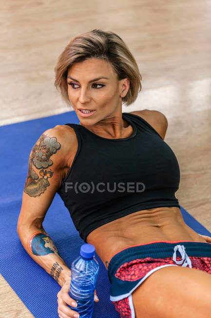 Woman Having Rest in Gym — Stock Photo