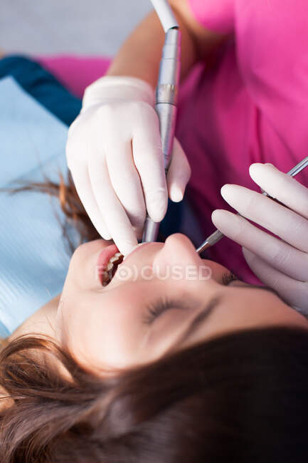 Dentist Working in the Clinic — Stock Photo