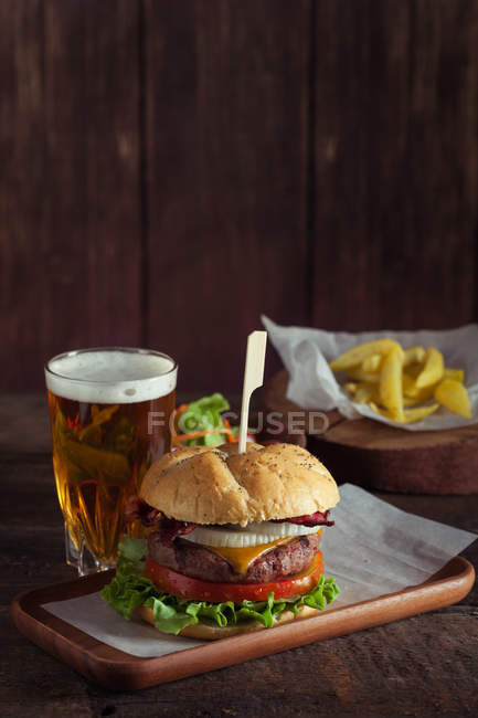 Delicioso hambúrguer gourmet — Fotografia de Stock