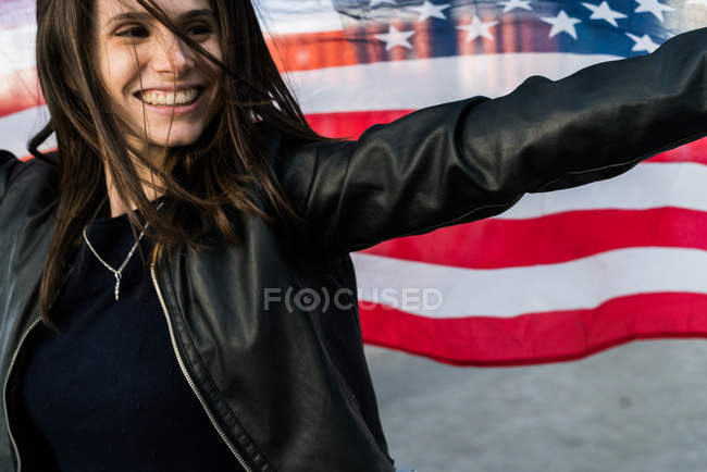 Donna con bandiera USA — Foto stock