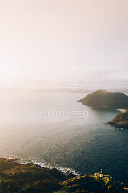 Foggy scène de paysage marin . — Photo de stock