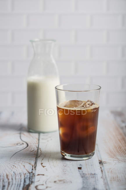 Холодный кофе с молоком — стоковое фото