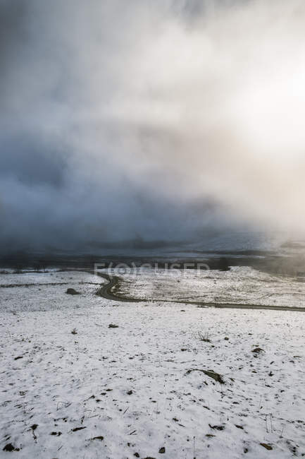 Estrada de inverno vazia — Fotografia de Stock