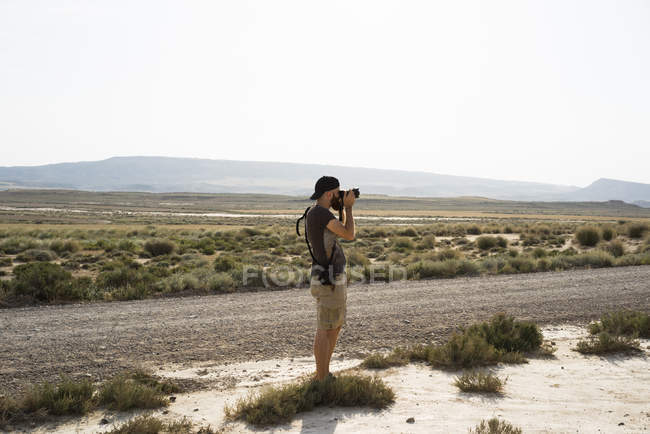 Photographer taking nature shot — Stock Photo