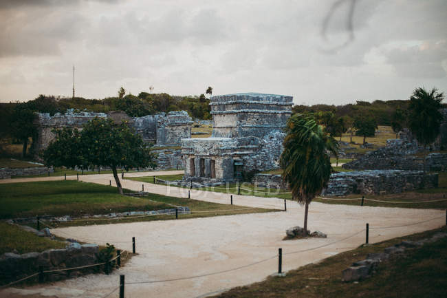 Landscape of ruins of historic complex in tropics. — Stock Photo