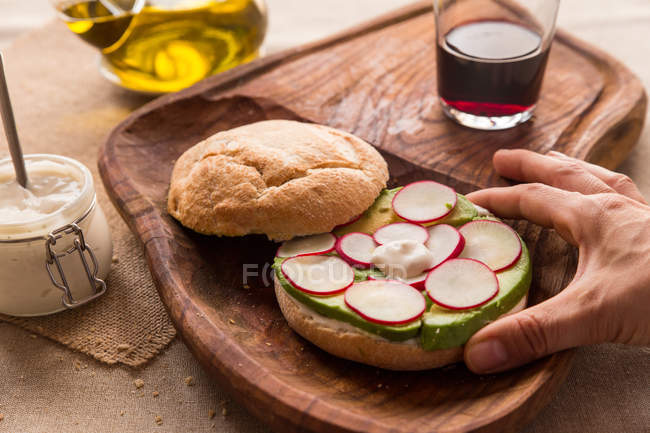 Sandwich with fresh vegetables — Stock Photo