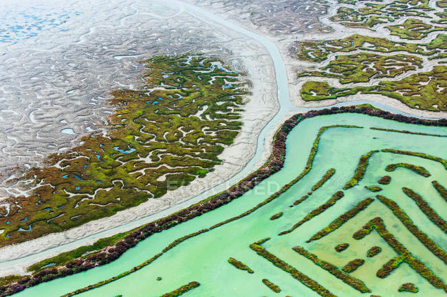 Красочные земли залива Кадис — стоковое фото