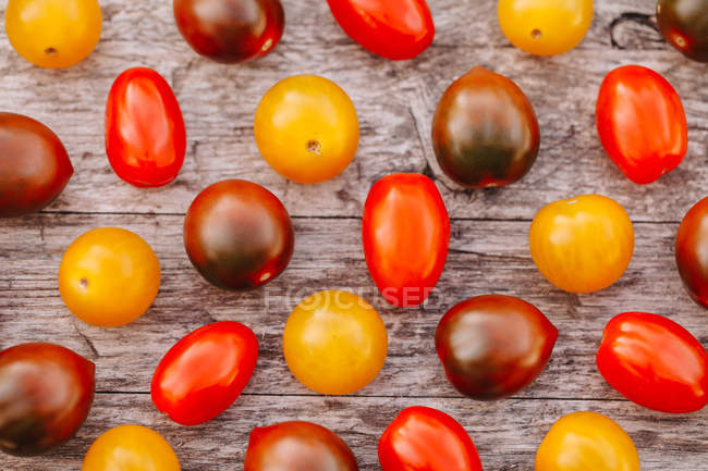 Diverses tomates cerises — Photo de stock