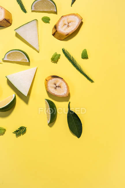 Mix of various fruits pattern — Stock Photo