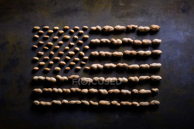 Cadre complet drapeau des États-Unis fait avec des arachides — Photo de stock