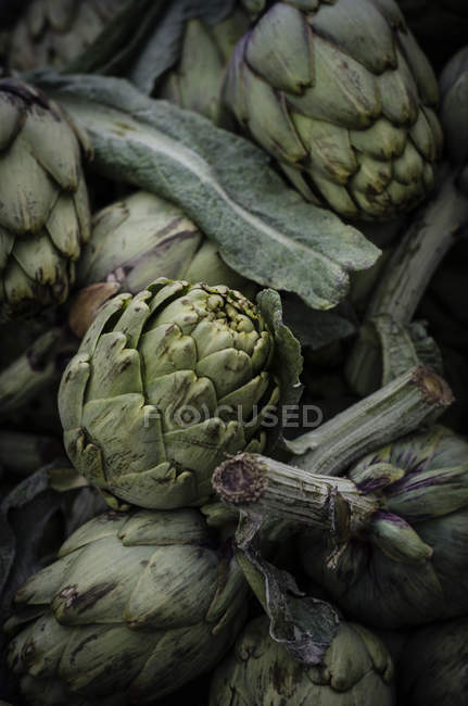 Full frame shot of raw artichokes — Stock Photo