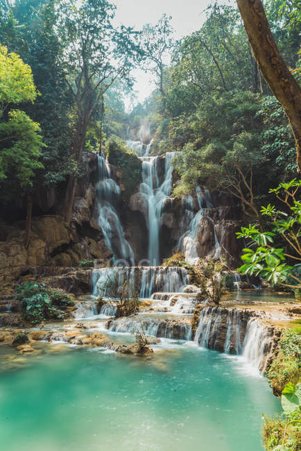Scenic view to tropical waterfalls flowing — Stock Photo
