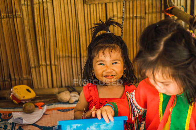 CHIANG RAI, THAILAND- FEBRUARY 12, 2018: Cute children smiling at camera — Stock Photo