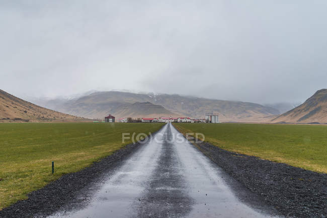Countryside gravel road — Stock Photo