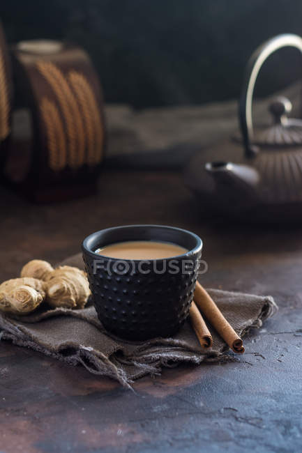 Tasse orientale de thé Chai — Photo de stock