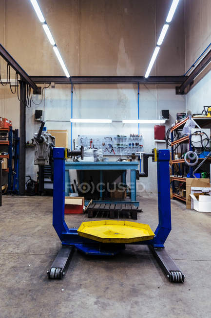 Intérieur de l'atelier mécanique — Photo de stock