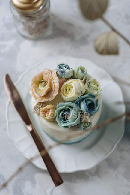Gâteau aux fleurs Buttercream — Photo de stock