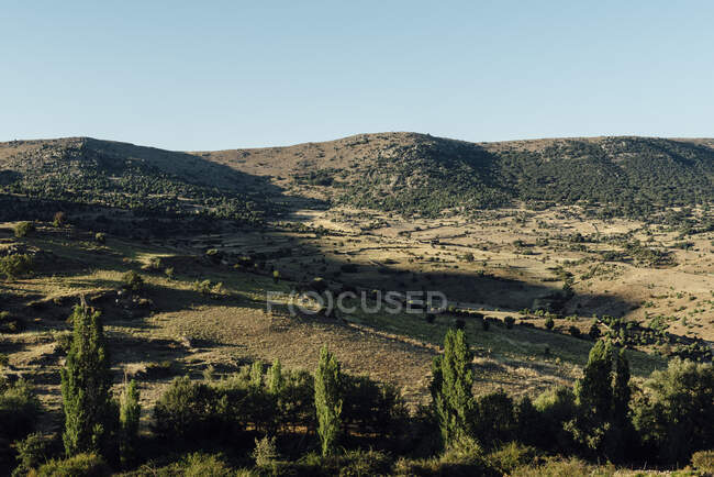 Paisagem rural ao pôr do sol em Ávila, Espanha — Fotografia de Stock