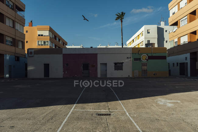 Área de estacionamento abandonada em Tarifa, Espanha — Fotografia de Stock