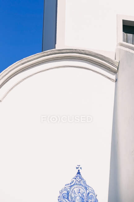 Außenseite der portugiesischen Kirche, Algarve — Stockfoto