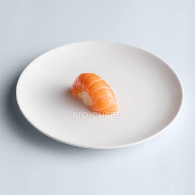 Sushi nigiri minimalista — Fotografia de Stock