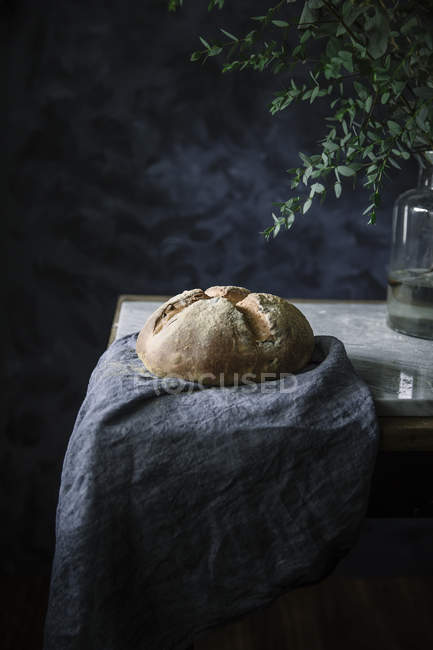 Домашній свіжоспечений хліб — стокове фото
