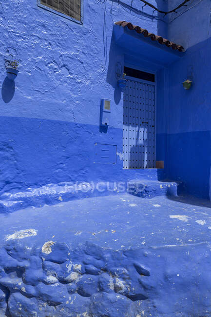 Arquitectura de Chaouen, ciudad azul de Marruecos - foto de stock