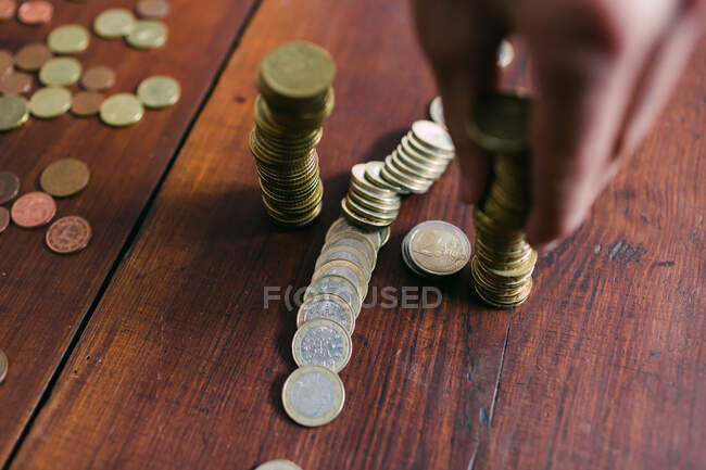 Erntehelfer beim Zählen von Münzen — Stockfoto
