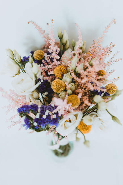 Strauß frischer Blumen — Stockfoto