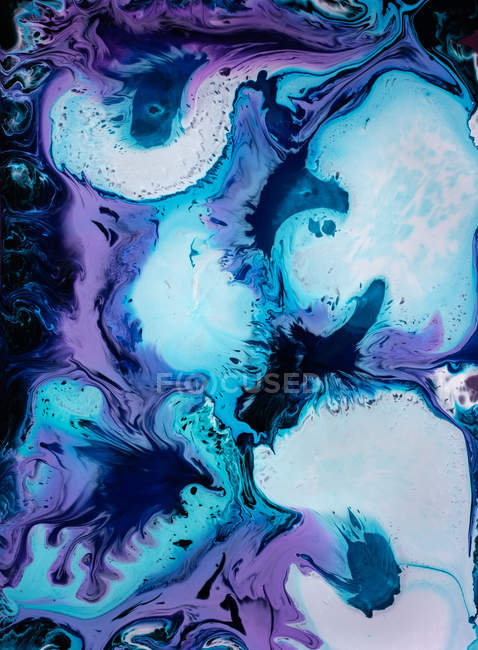 Flux abstrait de peintures liquides en mélange — Photo de stock