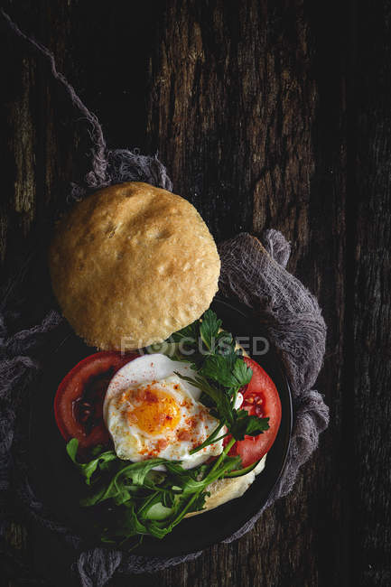 Homemade vegetable sandwich on rustic wooden table — Stock Photo