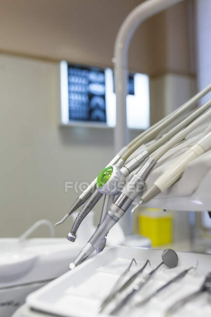 Instrumental no consultório do dentista — Fotografia de Stock