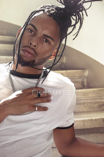 Featured image of post Handsome Black Man With Braids : Appreciation of all black men stay respectful in the comments.