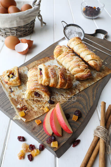 Strudels with apple and raisins — Stock Photo