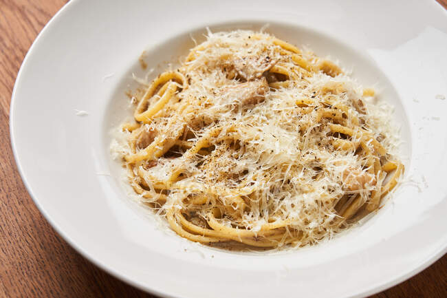 Portion of pasta with Parmesan — Stock Photo