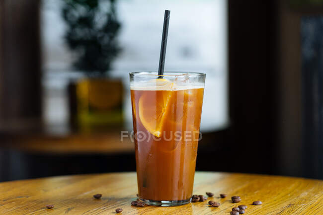 Coffee cocktail with lemon in restaurant — Stock Photo