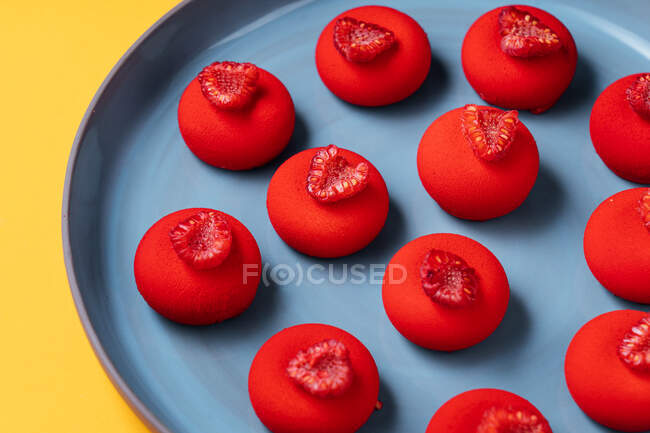 Bright red dessert on plate — Stock Photo