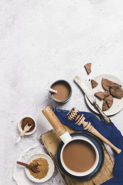 Hot mexican chocolate with spices on table — Stock Photo