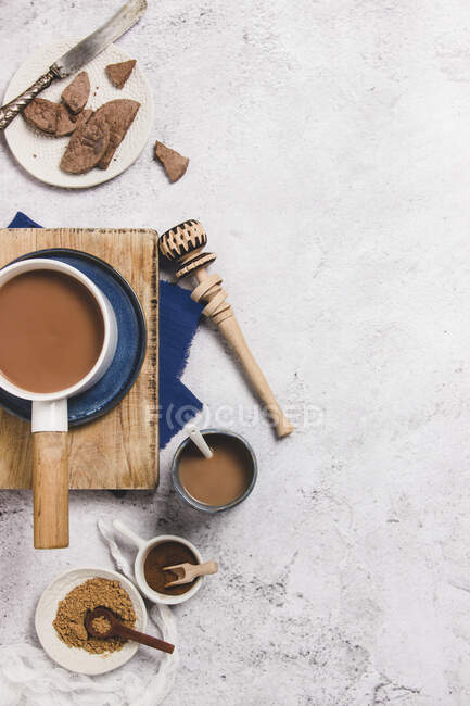 Hot mexican chocolate with spices on table — Stock Photo