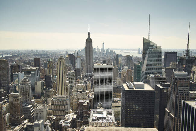 Живописный вид на высокие здания Нью-Йорка — стоковое фото