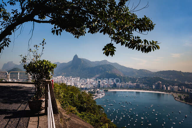 Spektakulärer Blick auf einen Strand in Rio de Janeiro — Stockfoto
