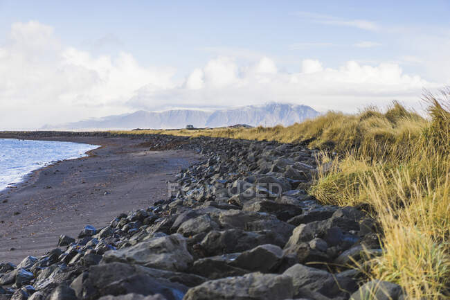Praia perto de Grotta Island, Seltjarnarnes, Islândia — Fotografia de Stock