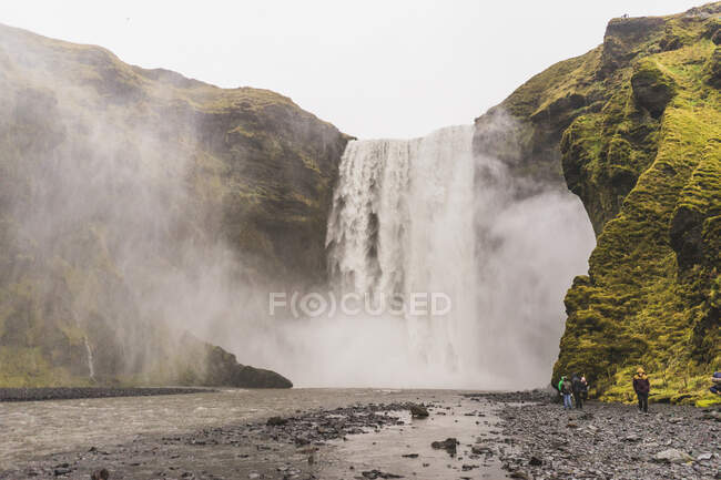 Waterfall named Skgafoss along route 1,Traveling around Iceland, Europe — Stock Photo