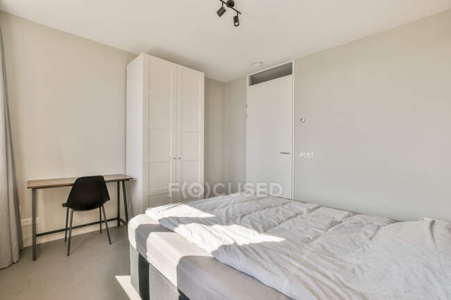 Luxus-Schlafzimmer des Hauses in schönem Design — Stockfoto