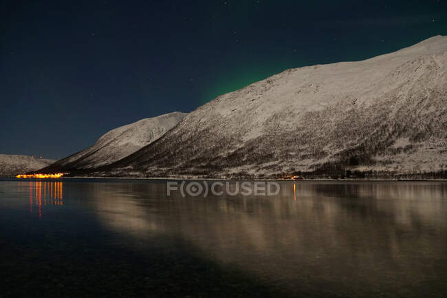 Spectacular green Northern Lights in Tromso — Stock Photo
