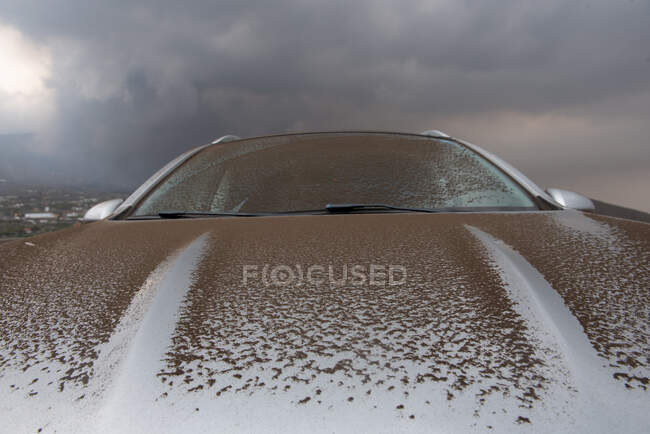 Detail of a car covered in ash from the volcano Cumbre Vieja volcanic eruption in La Palma Canary Islands, Spain, 2021 — Stock Photo