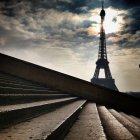 Famous Eiffel Tower — Stock Photo